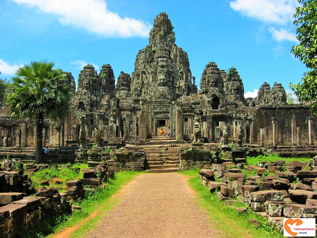 Tour Campuchia: Angkor Wat - Hoàng Cung - Chùa Vàng Bạc 4 ngày 3 đêm (Đường Bay)